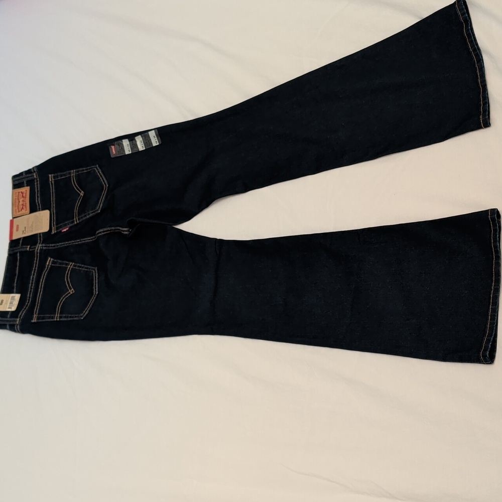 Levi's 726 Jeans Women's flare Leg high rise size 28x32. New. - Picture 3 of 14